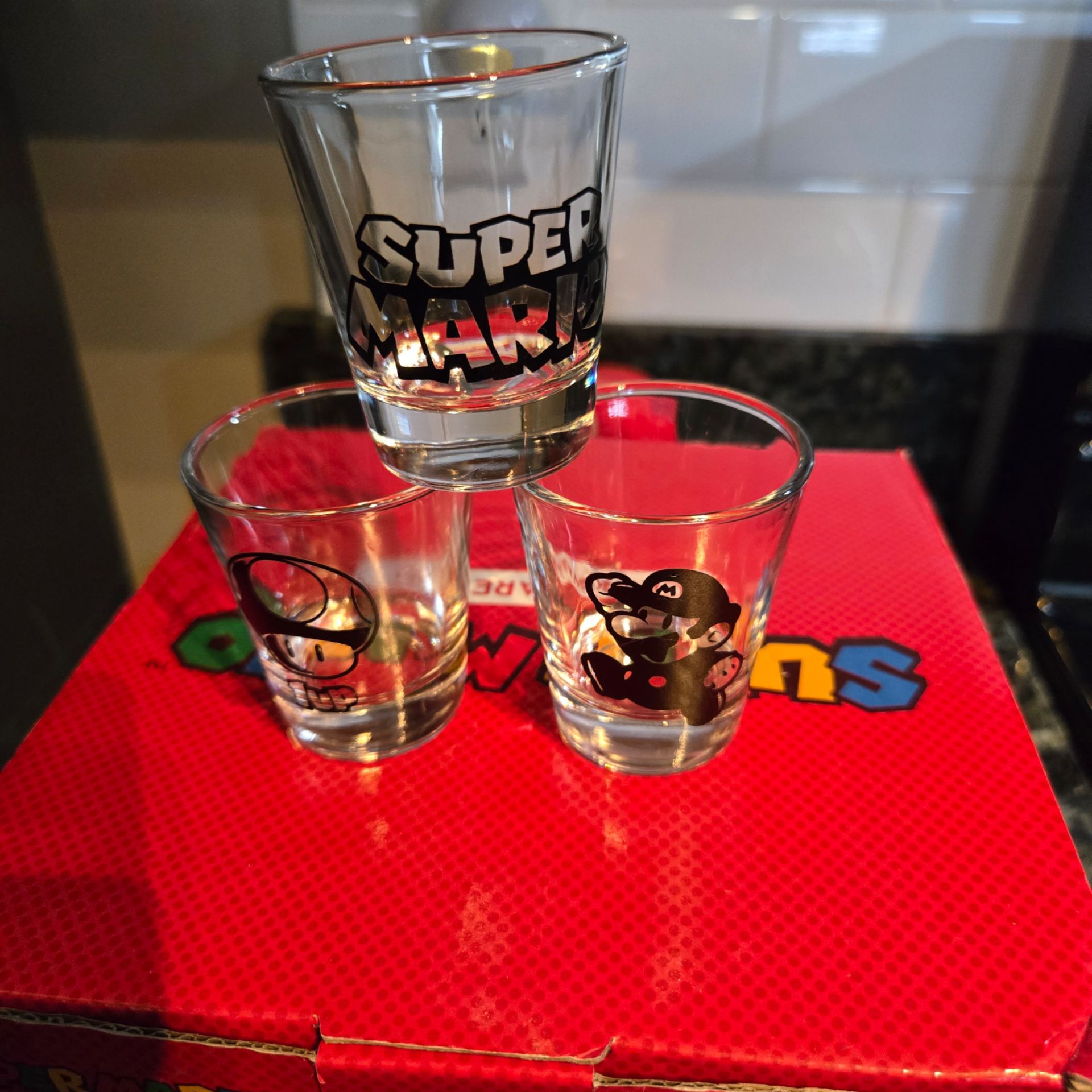 Super Mario Drinkware set