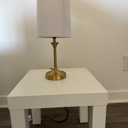 Side Table And Lamp 