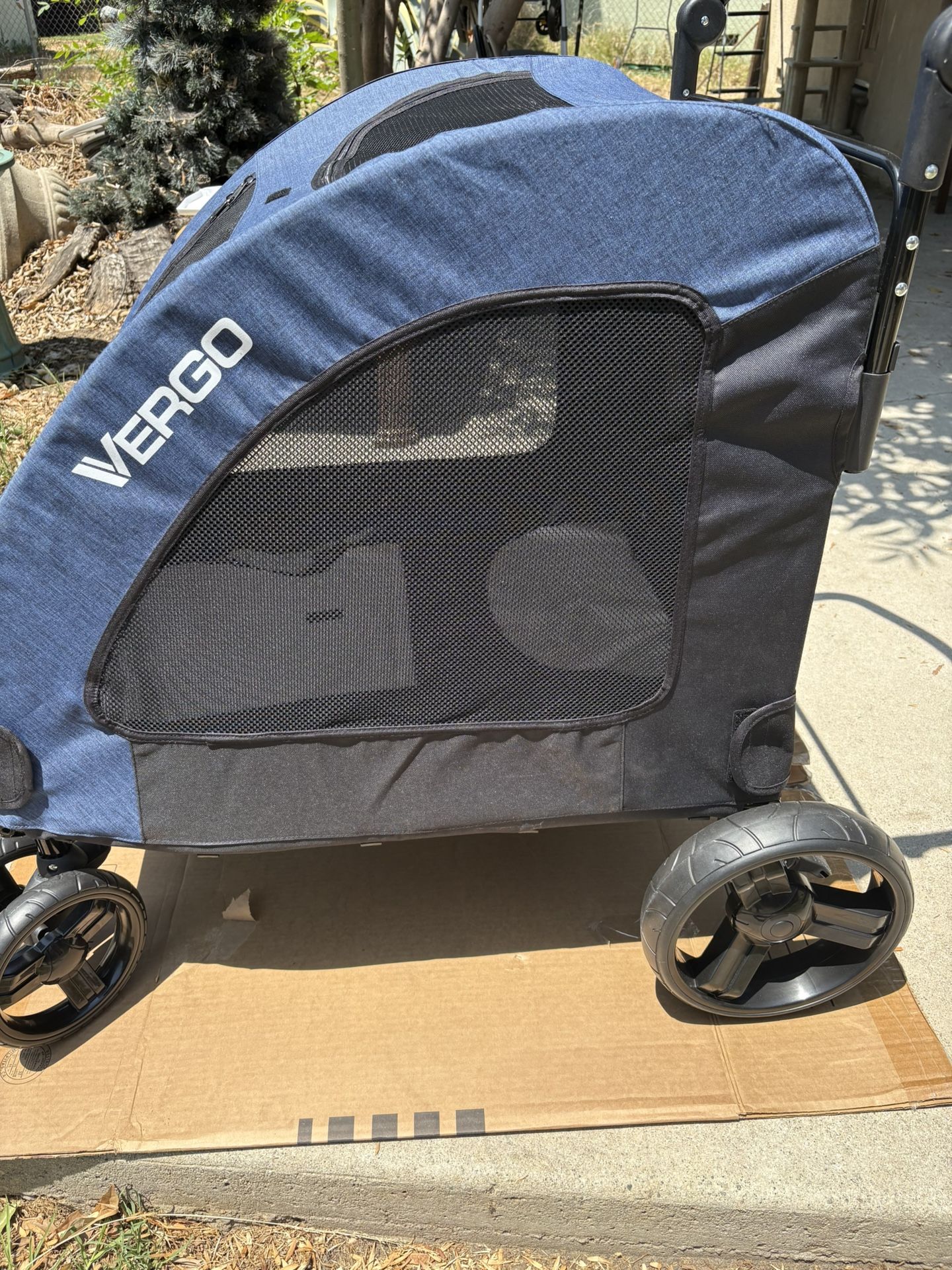 Open Box Pet Stroller with Windows
