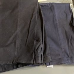 2 Men's Size 40 Pants - Dockers & St. John's Bay - In Great Condition!