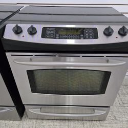 G&E Profile Glasstop Stove 