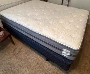 Queen bed