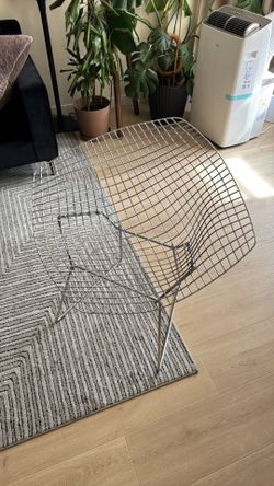 Bertoia diamond chair chrome
