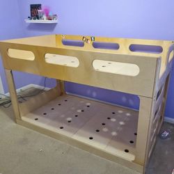 Montessori Twin Bunk Bed