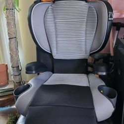 Chicco CARSEAT/BOOSTER