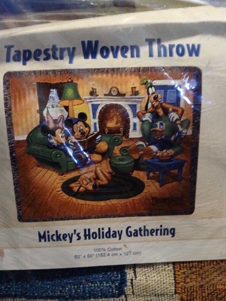 Mickeys Holiday Blanket