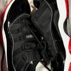 Jordan 11 Bred Low Size 8 Men’s Women’s Size 9.5