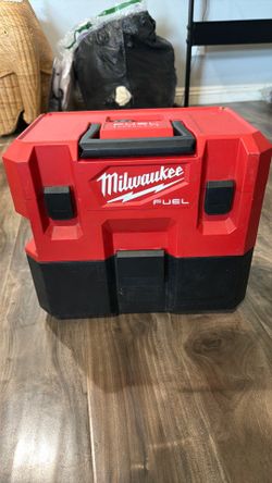 Milwaukee vacuum portable 12v