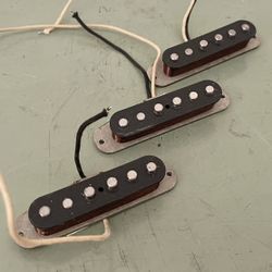 Rocket Fire ‘69 Strat Set 