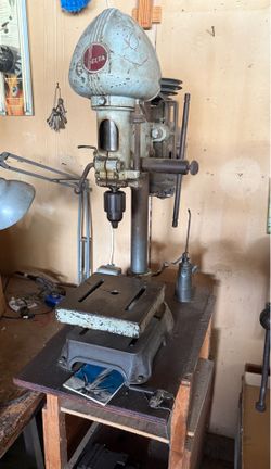 Drill press Delta
