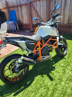 KTM 690 Duke