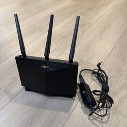 Asus AX5700 (RTAX86U) Dual Band WiFi 6 Gaming Router, 802.11ax, Mobile Game Mode, Free Internet Security, Mesh WiFi support - Black