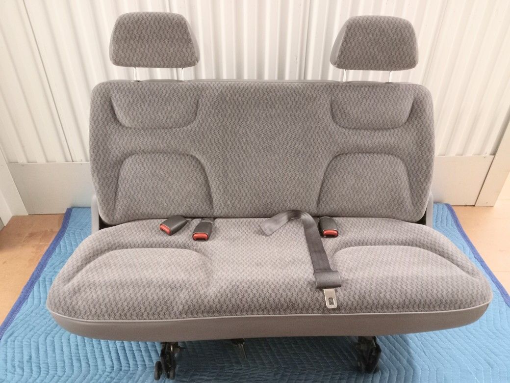 Like New BENCH SEATS From '99 Dodge Grand Caravan