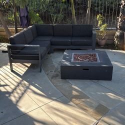 Outdoor patio furniture set 