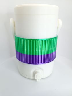 3d printed can cooler with screw on lid hold 12 0z