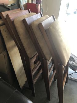 4 foldable stools