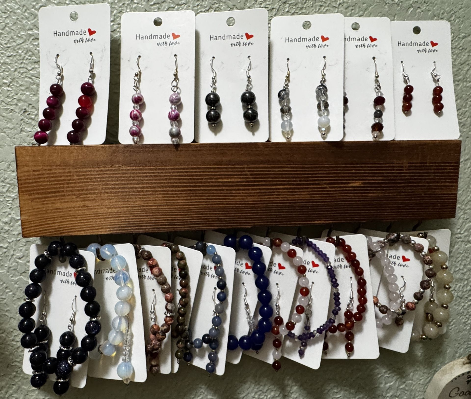 Earrings / Bracelets