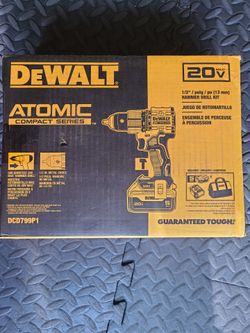 DeWalt Atomic 20V Hammer Drill Kit DCD799P1