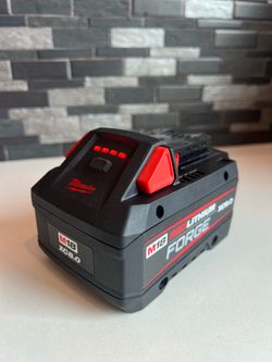 Milwaukee M18 battery new XC8.0 Forge $130