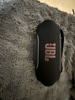 JBL speaker, it’s an extreme 5