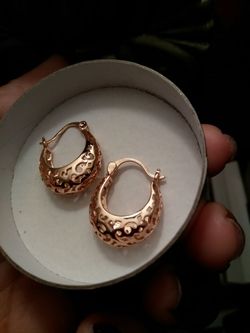 Gold plated earring