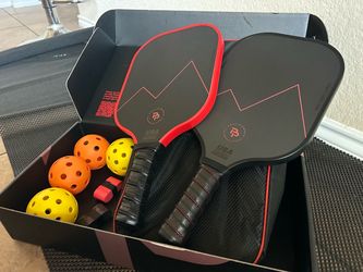 Pickleball Paddle Set