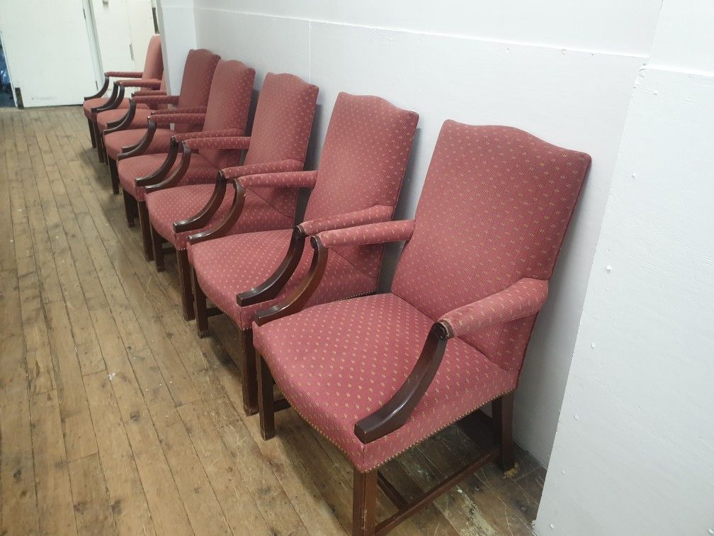 SET OF 14 CHAIRS WITH CUSHION AND QUALTIY (HOME17)