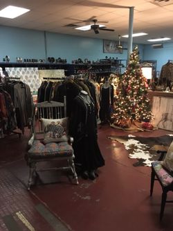 Main Street Chicks Resale Boutique