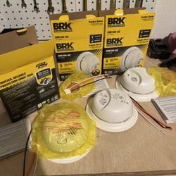 3 FIRST ALERT BRK HARDWIRE & OR BATTERY BACK UP SMOKE DETECTORS 