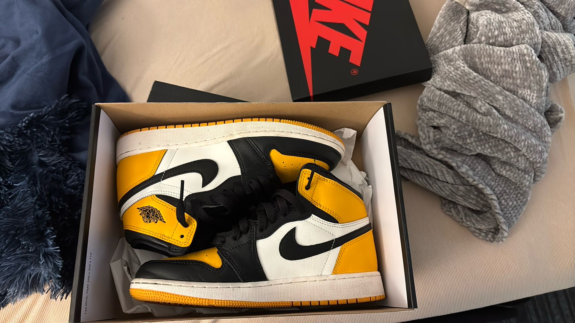 Jordan 1’s Black N Yellow Taxis