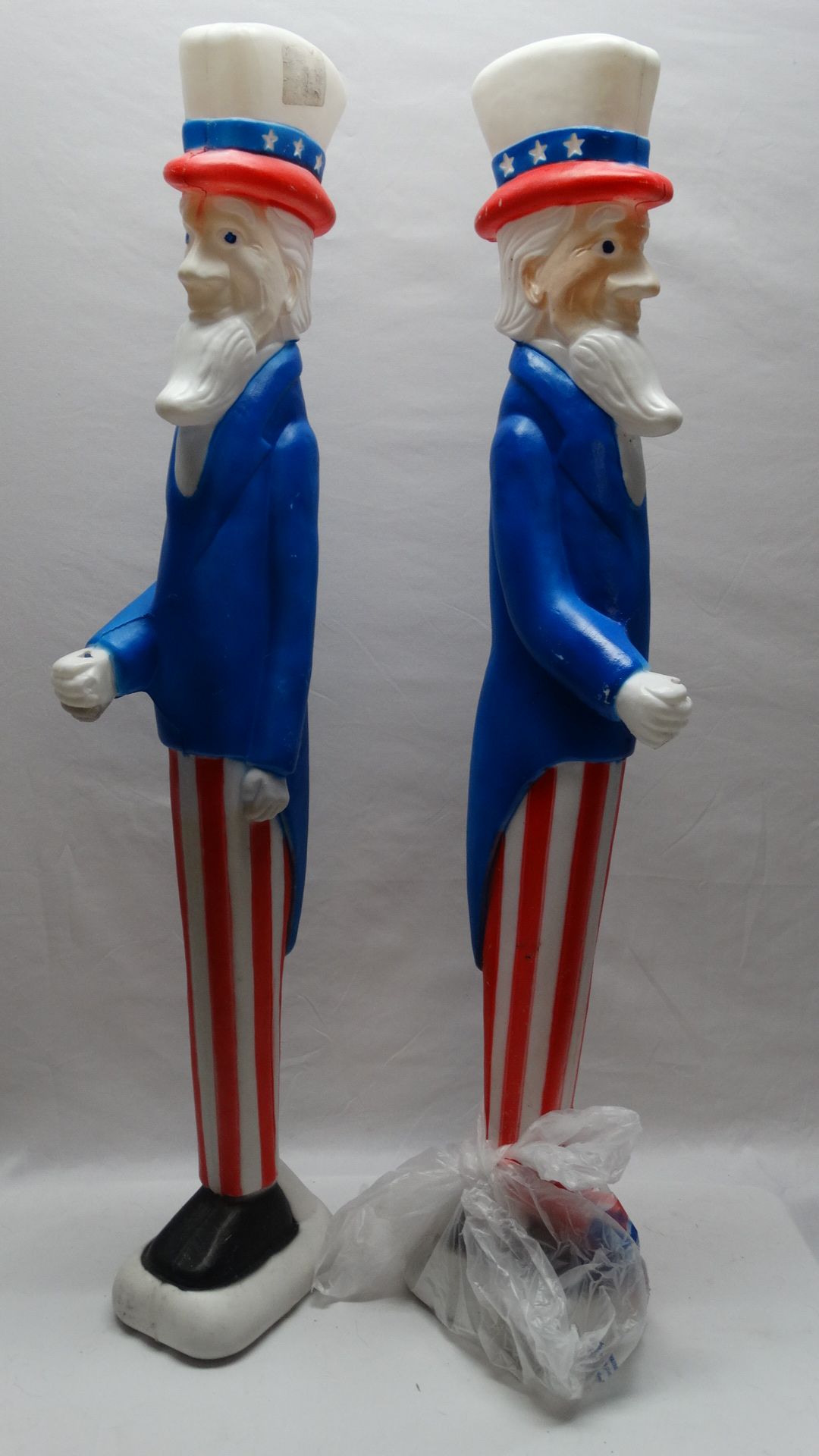 Blow Mold PAIR Uncle Sam’s July 4 Lighted Decorations Holding Flag Union Don Featherstone