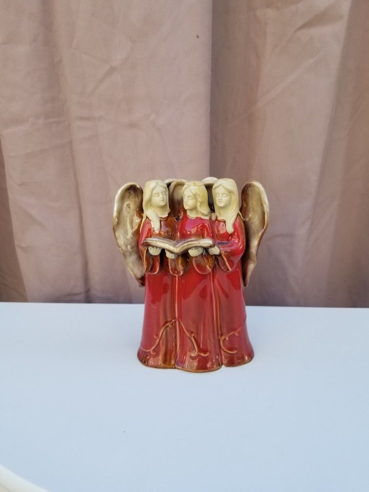 Angel figurine 