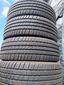 Vendo 4 Llantas Usadas 265 70 16 Michelin