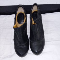 Frye Liz Ankle Bootie Size 8.5 