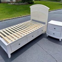 Bed Frame 