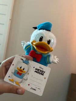 Disney Popmart Family Together Keychain