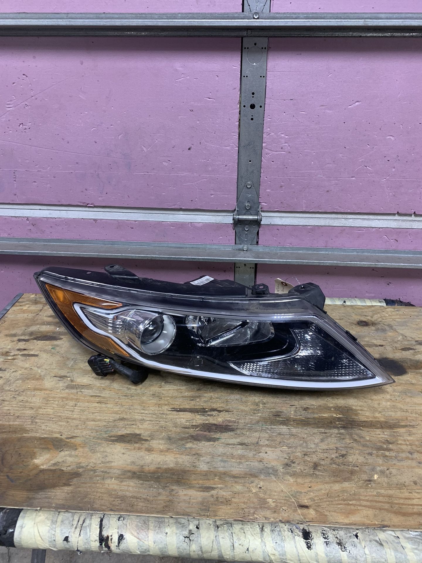 2011-2013 Kia Optima Right side halogen headlight OEM
