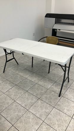 Table and chair set $25 cash