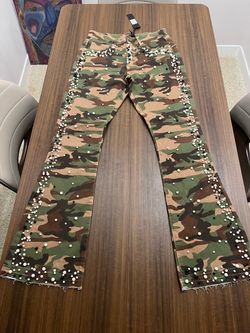 Camo pants