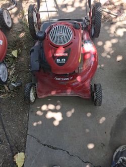 Craftsman  6.5  mower with grass catcher