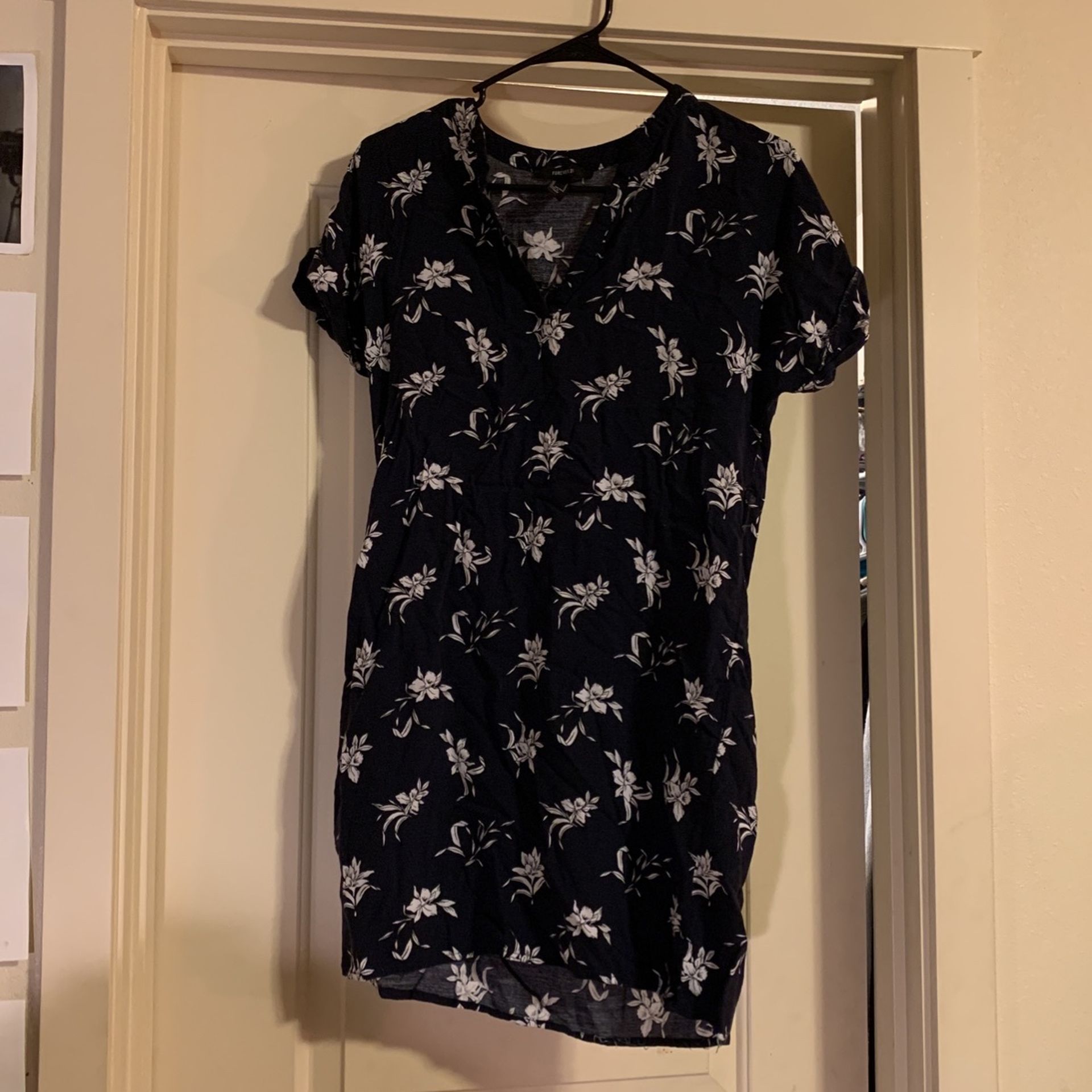 Small Forever 21 Dress Blue Flowy Super Cute!