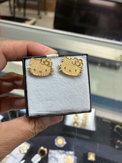 Hello Kitty Earrings