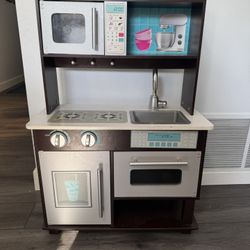 $35 Kids Kitchen Playset