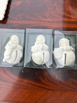 Snow babies ornament set
