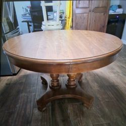Dinning Table 