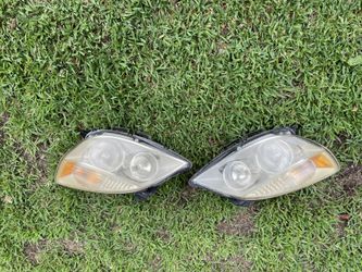 Head Lights For A 2009 Saturn Aura