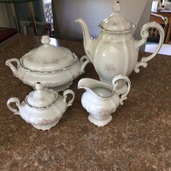 Johann Haviland Floral Splendor China Set — Great Deal