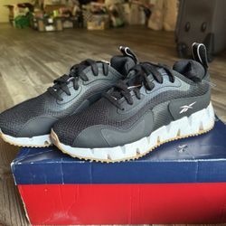 Black and Pink Reebok Women’s Size 8.5 Sports Shoes