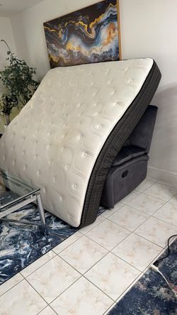 King-size mattress in perfect condition