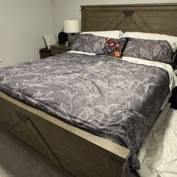 King Bedroom Furniture Set